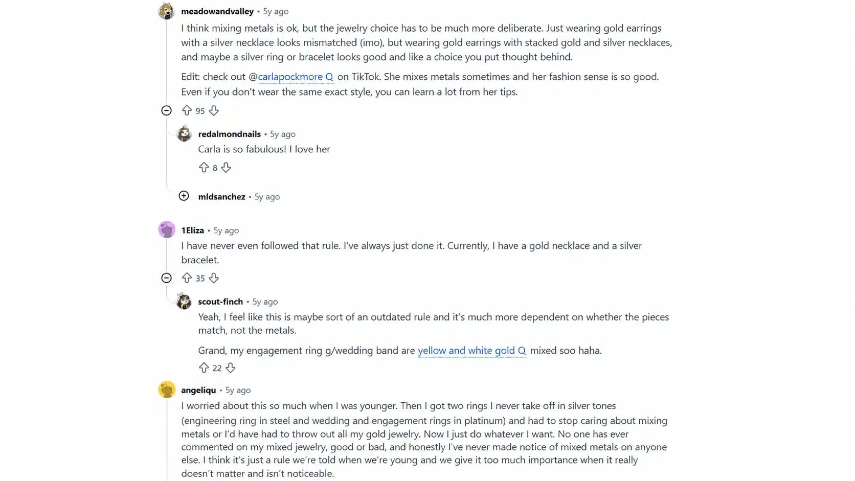 reddit comments discussing mixing gold and silver jewelry together and whether mixed metals look stylish