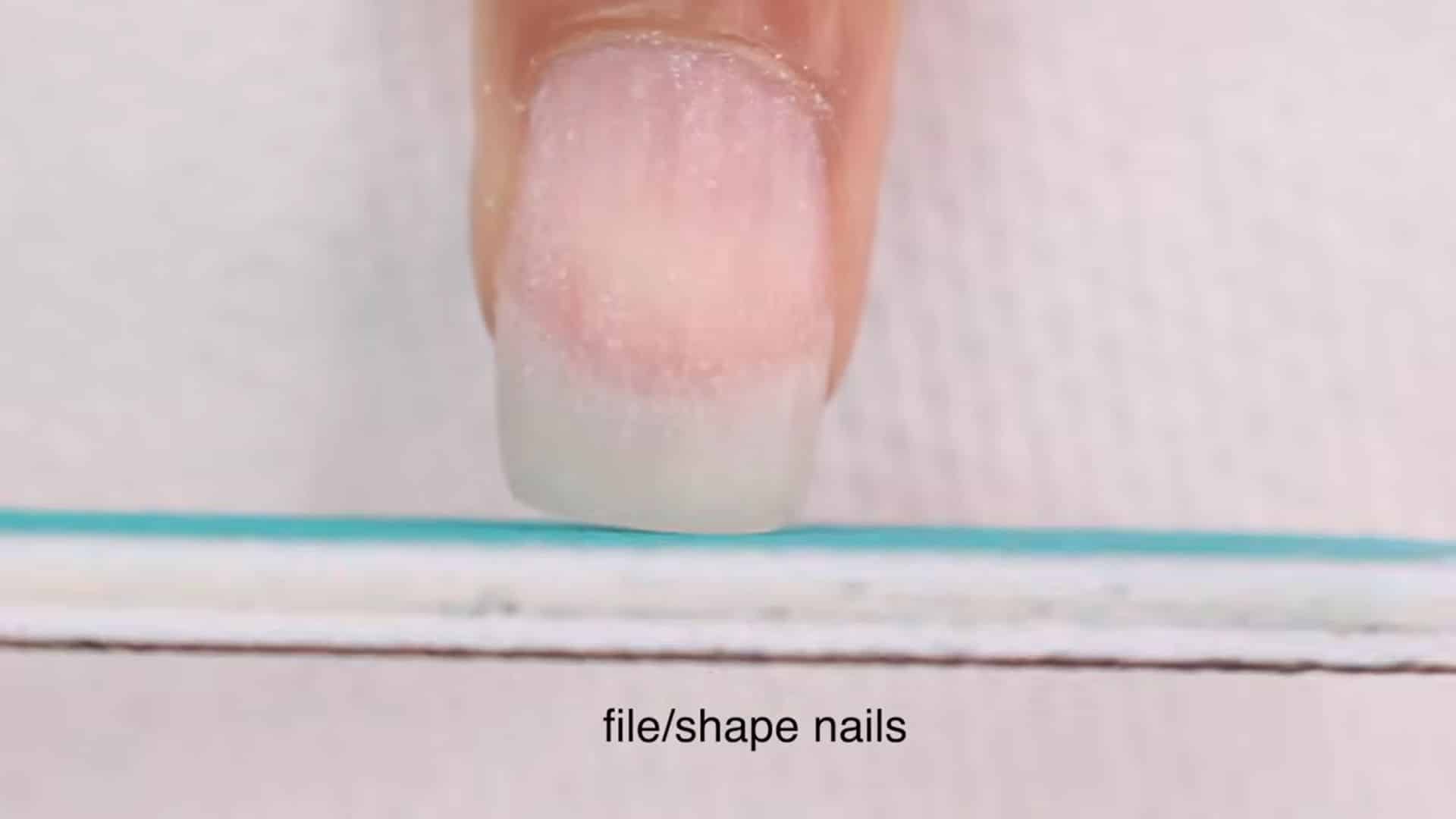 shape the nails